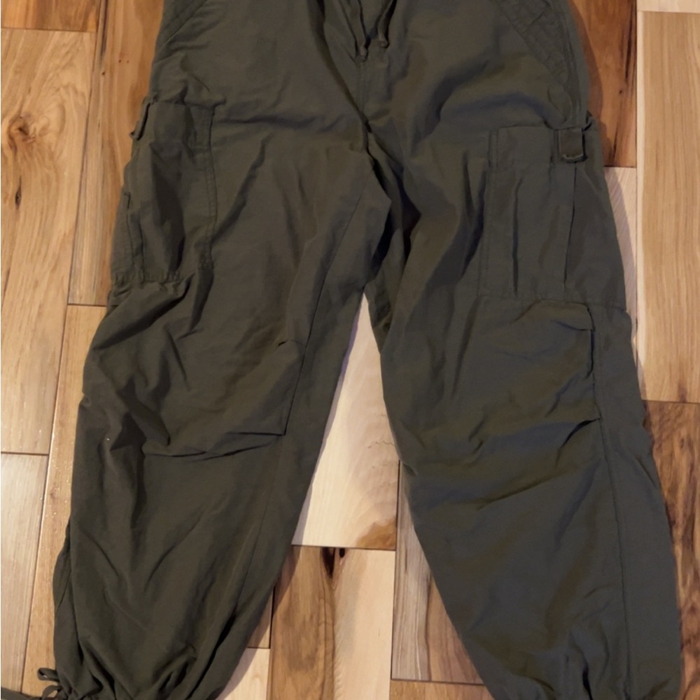 Aeropostale Women’s Olive Parachute Pants